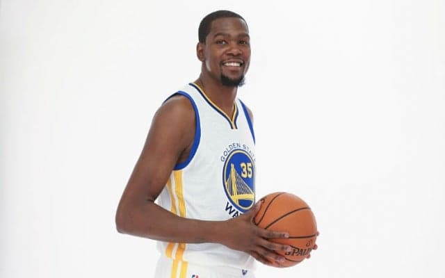 ウォリアーズにとって最大の敵は、過去最高レベルの期待