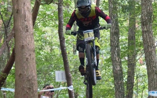 MTBダウンヒル「クップドュジャポン」やまぐち十種ヶ峰国際…井本はじめが優勝