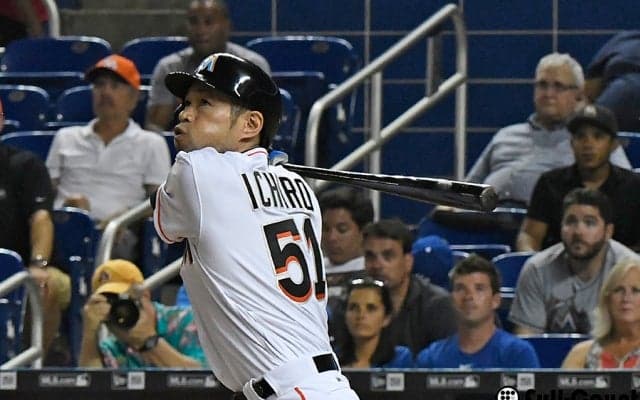 イチロー代打で今季初本塁打！　日米通じ24年連続本塁打で1点差に迫る！