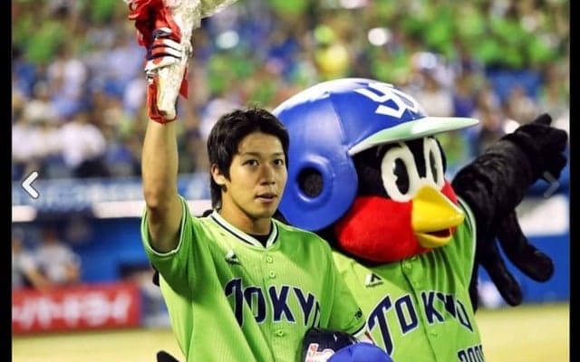 ヤクルト・山田哲人が2年連続トリプルスリー当確…つば九郎「じぶんのことのようにうれしかった～」