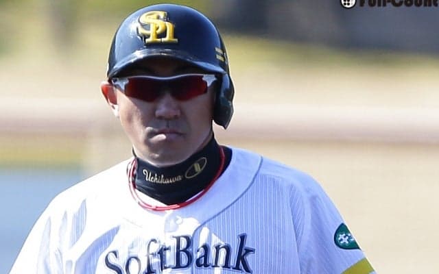 「4番・キャプテン」の決意　内川はホークスを3連覇へ導けるか