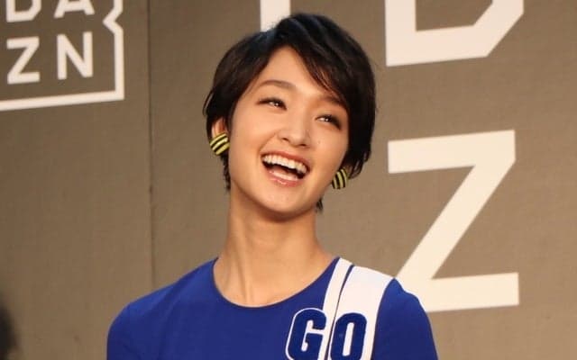 剛力彩芽、日本代表新エースストライカーに？…松木安太郎も絶賛