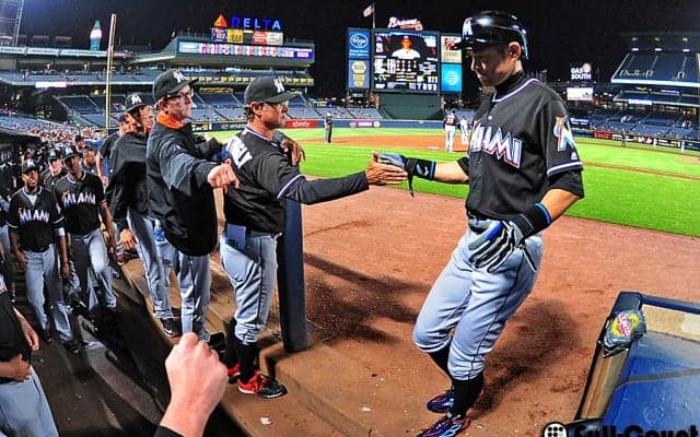 【米国はこう見ている】イチロー圧巻のダイレクト送球に現地も唖然「42歳ですよ…」「驚異的な肩」