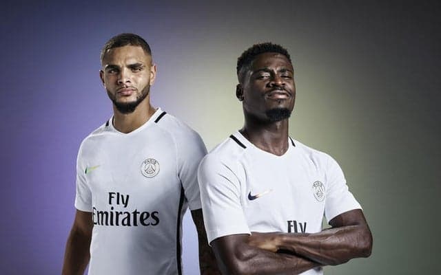 ナイキ、光の都・パリをイメージした「パリサンジェルマン サードキット」