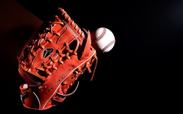 イチロー2016年使用グラブのレプリカモデル9/24限定発売