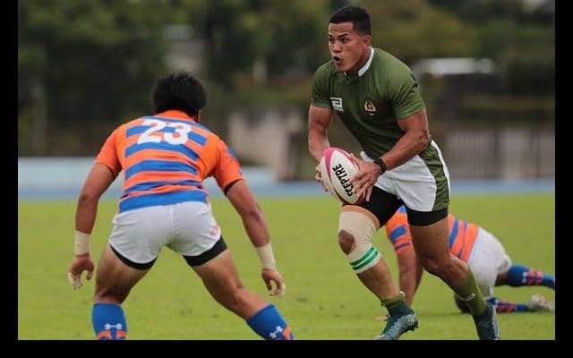  マークされるサウマキにあえてパス？　大東大4年を結ぶモスグリーンの糸。 