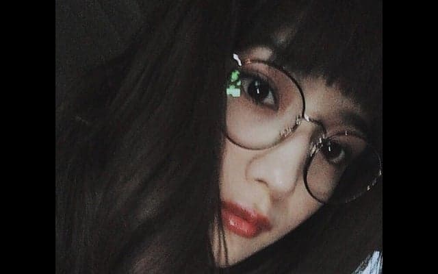 川口春奈の丸眼鏡姿にファン歓喜「眼鏡女子可愛い」