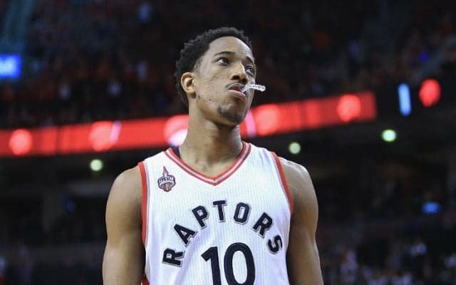 ラプターズ、人種問題にチーム全体で抗議の姿勢を示す