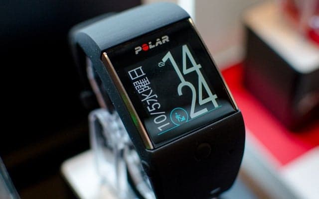 ポラール、新型スポーツウオッチを発表…Android Wear搭載「Polar M600」