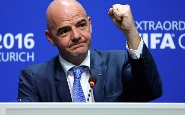 FIFA会長選はインファンティーノ氏が当選、W杯出場枠の拡大を公約