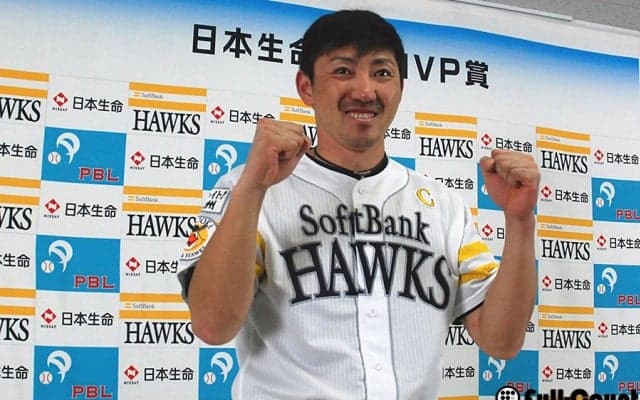 SB内川、9月度月間MVP受賞　「毎打席打とうと思ってやっていた」