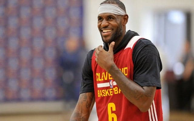 レブロン・ジェームズの一声でNBAが公式アプリを修正