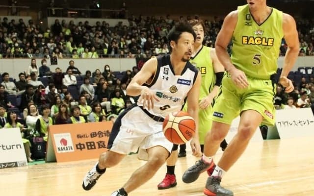 強力インサイド陣がレバンガ北海道を圧倒、栃木ブレックスが85-71で勝利し東地区首位をキープ