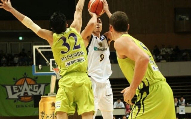 攻守が噛み合った栃木ブレックス、ハードワークを貫いたレバンガ北海道を振り切り7連勝