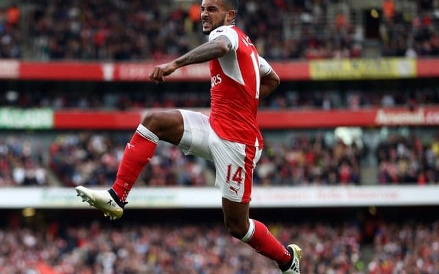 アーセナルが2位に浮上、ジャカ退場もスウォンジーを振り切る