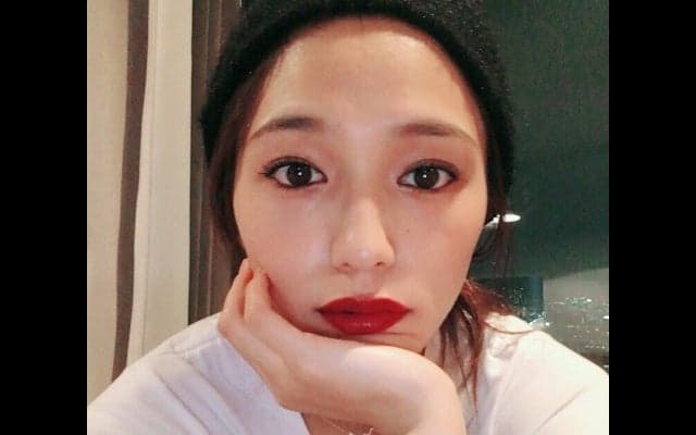川口春奈、真っ赤な唇…ファン絶賛「大人っぽくて綺麗」