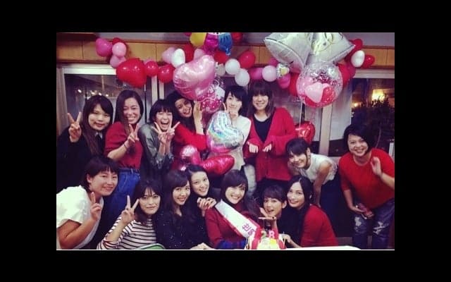 波瑠、佐藤ありさのお祝いパーティー…桐谷美鈴・武井咲・大政絢も集合
