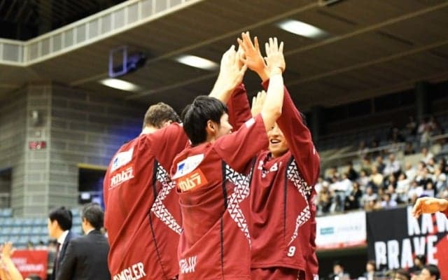 首位と最下位の対戦らしからぬ激闘は残り4秒で川崎が勝利、大健闘の富山は劇的勝利まで一歩及ばず