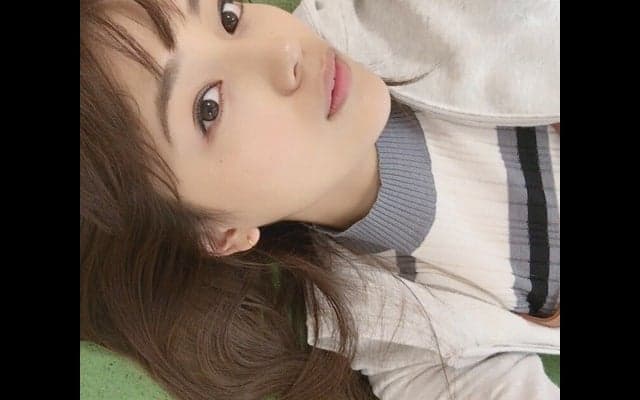 川口春奈のゴロゴロと寝転ぶ姿にファン歓喜
