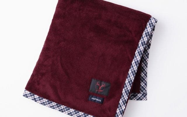 鹿島アントラーズ×ニューヨーカー、オリジナルブランケット限定発売