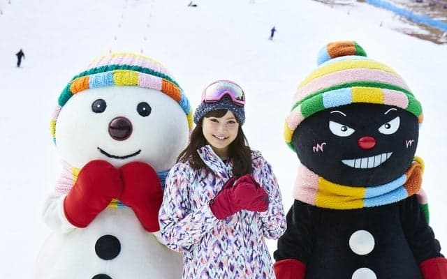 六甲山スノーパーク入園券と乗車券のセット「六甲山スキークーポン」
