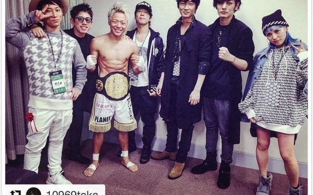 K-1・武尊、初代フェザー級王者で二階級制覇…綾野剛、ローラも観戦