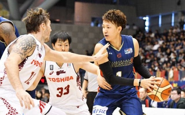 超アグレッシブな守備で前半を19点に抑え込んだ川崎ブレイブサンダースが『神奈川ダービー』2連勝を飾る