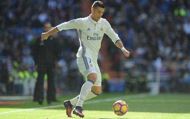 ロナウドの契約延長、OBフィーゴも祝福「クラブも彼も満足」