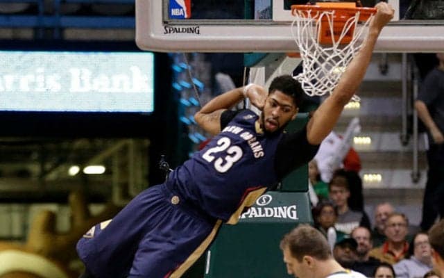 アンソニー・デービスが32得点4ブロックの活躍、ペリカンズが開幕からの連敗を8で止め、今シーズン初勝利