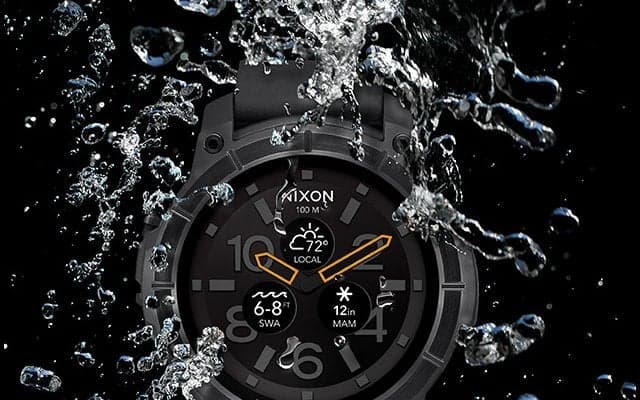 米国発アクションスポーツ対応スマートウォッチ、国内展開開始