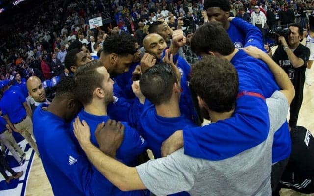 開幕から7連敗、NBAで唯一勝ち星がないシクサーズを『レジェンド』のアレン・アイバーソンが激励