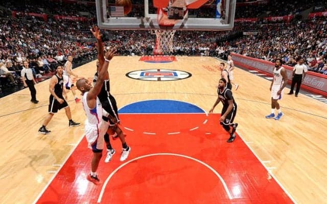 タクトを振ったポールに導かれて序盤に大量リードを奪ったクリッパーズがネッツに大勝、両リーグ通じて10勝一番乗り