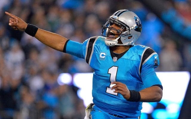 パンサーズが競り勝ち4勝目、セインツは追い上げるも届かず