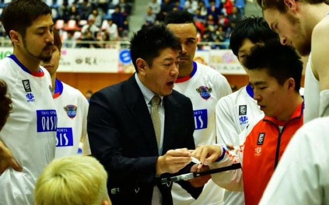 佐古賢一の『バスケット談義』vol.3～連敗で首位陥落も「やってきたことは間違っていない」とブレることなく向上を誓う