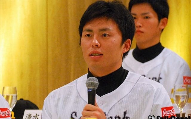 SBドラ1田中、入団会見で明かした大きな目標　「沢村賞を取れる投手に」