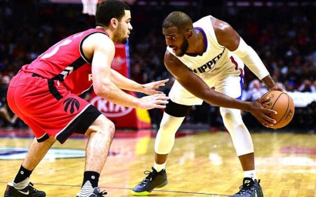 変幻自在のピック＆ロールでミスマッチを作るクリス・ポールに率いられ、クリッパーズがラプターズを下す