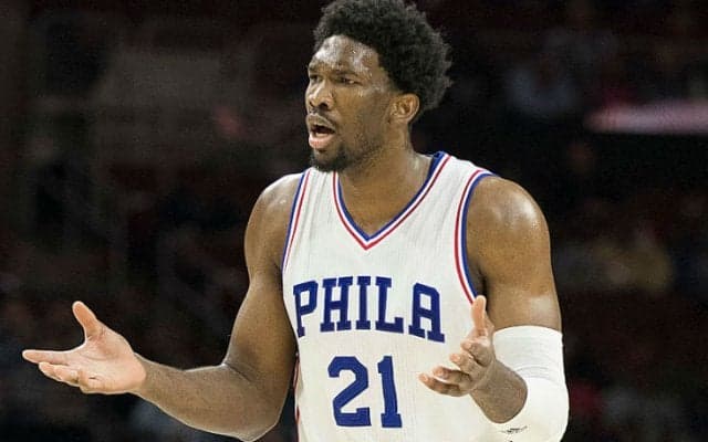 シクサーズのジョエル・エンビード、出場時間制限によりセカンド・オーバータイムでプレーできず激怒