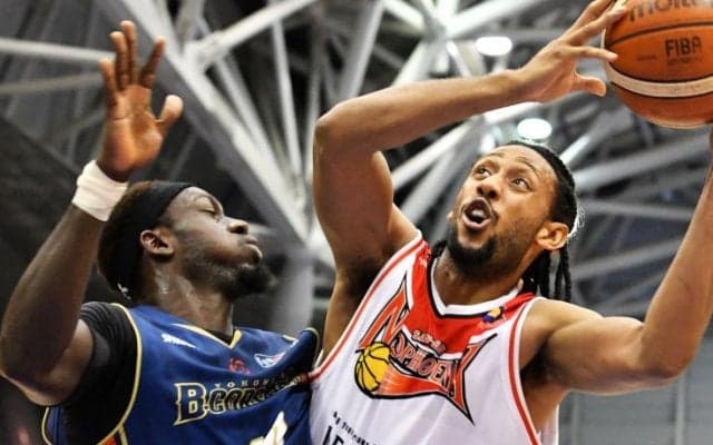 『元NBA』のチルドレスと日本人シューター陣、攻守が噛み合った三遠ネオフェニックスが横浜ビー・コルセアーズにリベンジ