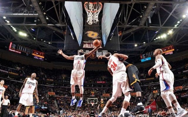 チームオフェンスを遂行したクリッパーズが王者キャバリアーズを撃破