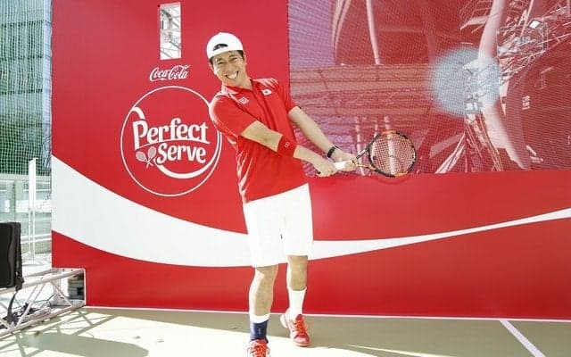 210kmの高速サーブを体験！さいたまスーパーアリーナ横でコカ・コーラ IPTL限定イベント