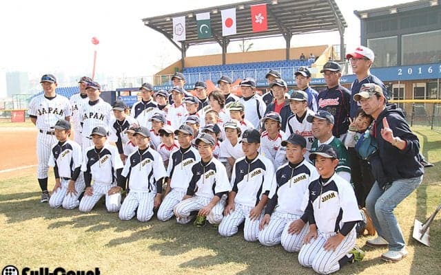 侍ジャパンU-12代表の韓国戦でスタンドから熱い声援　「真似していきたい」