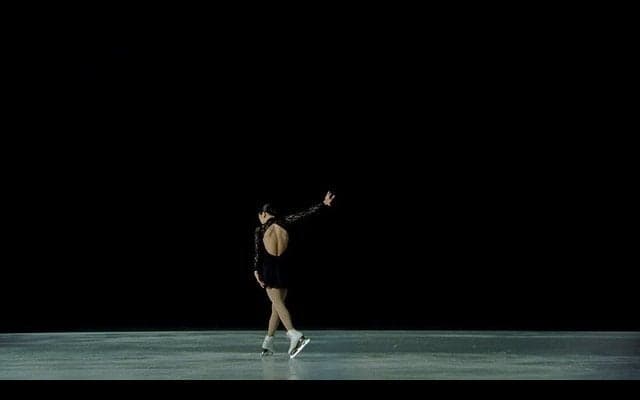 浅田真央のスケートにかける思いを演技シーンのみで表現…住友生命CM