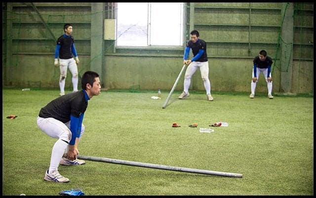 【花咲徳栄】３季連続甲子園出場校の名物トレーニング！チームの礎を作る徹底した体幹＆下半身強化 ...