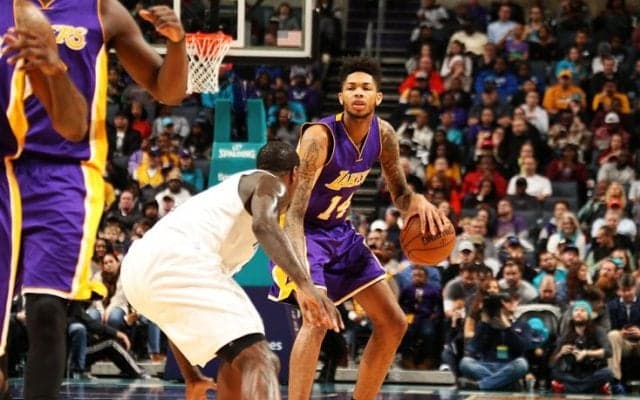 キンストンからシャーロットへ、450名の大応援団が同郷ブランドン・イングラムの試合に駆けつける