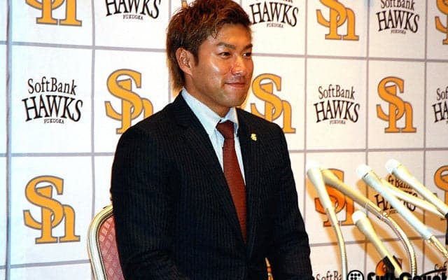 ホークス柳田、1000万減の2億6000万円で更改「もっと下がるかと思っていた」