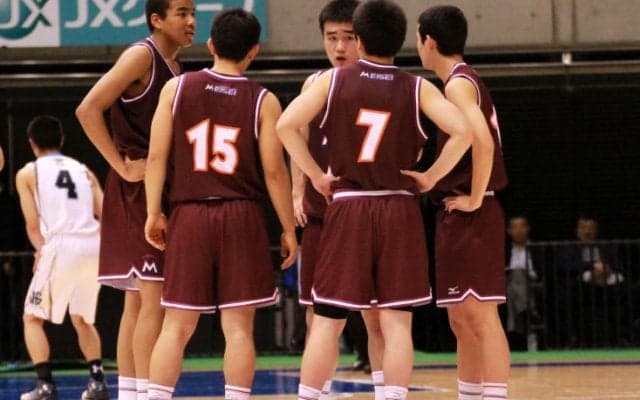 ウインターカップが開幕、東京体育館を舞台に熱戦が繰り広げられる中、前年王者の明成が1回戦で姿を消す