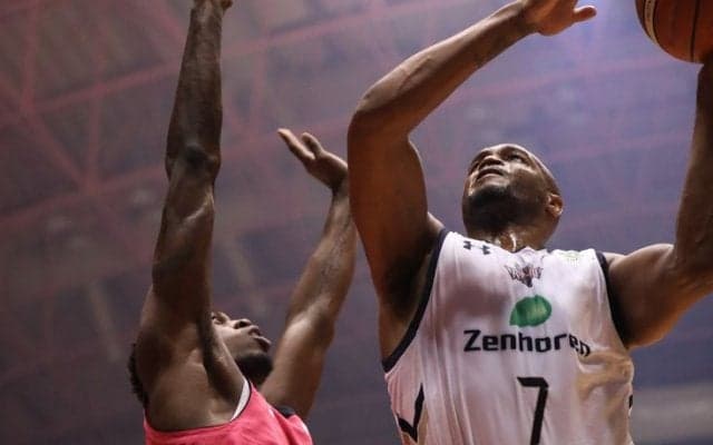 若手の躍動に助けられてファイトした琉球ゴールデンキングス、秋田ノーザンハピネッツを延長で破り連敗ストップ