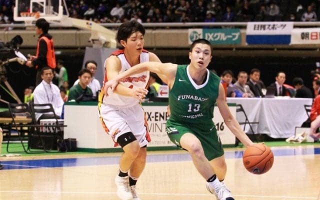 ウインターカップ3日目男子、得意の『走るバスケット』を展開した船橋市立船橋がベスト8進出