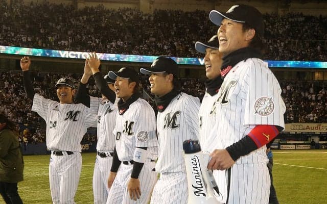 ファンと心を一つに-　本拠地で38回、ロッテ「勝利の名物儀式」誕生秘話