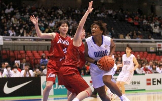 喝を入れられた馬瓜ステファニーが引っ張る桜花学園と『普段着のバスケしかできない』岐阜女子が、明日の決勝で激突！